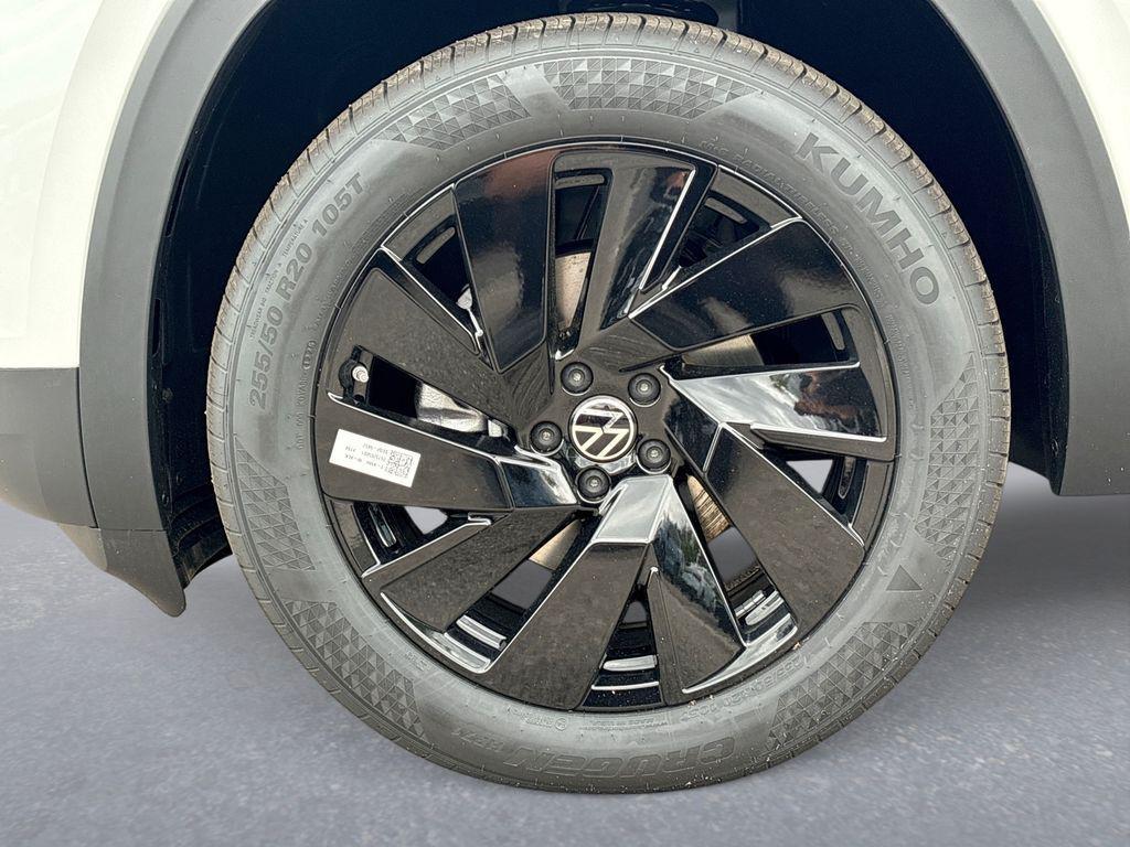 new 2026 Volkswagen Atlas car, priced at $45,946