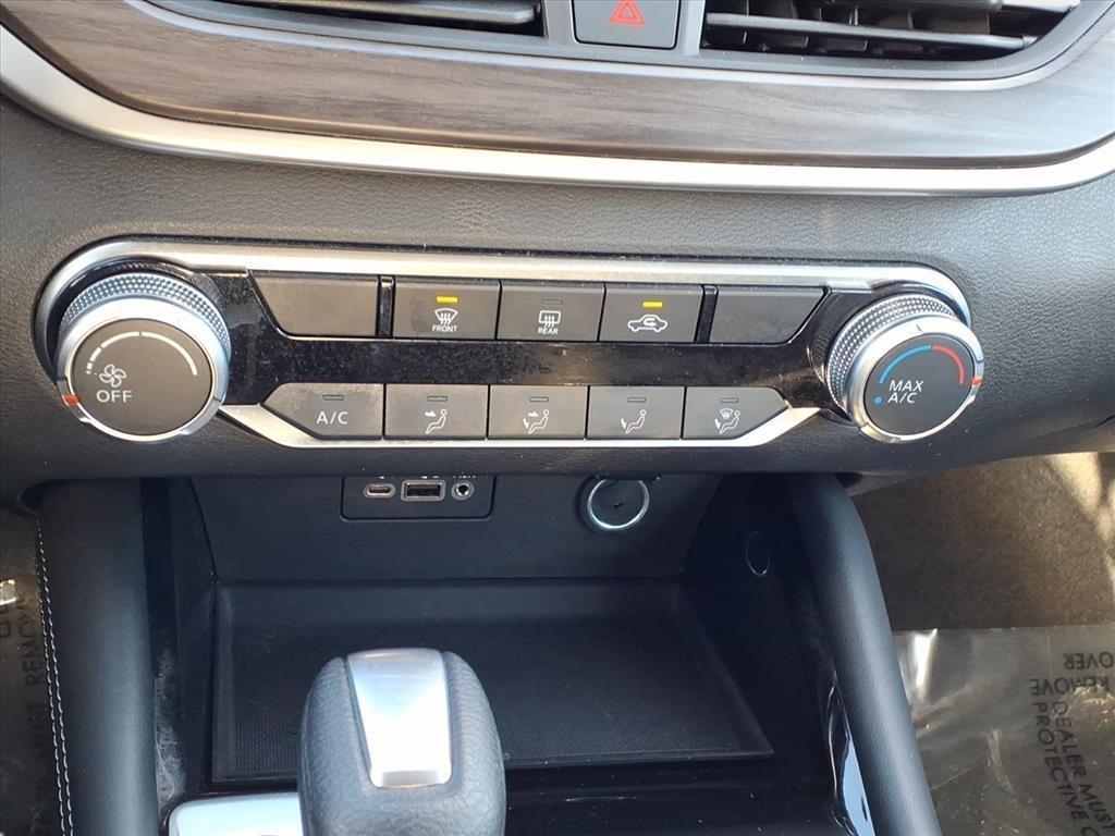 used 2023 Nissan Altima car, priced at $21,000