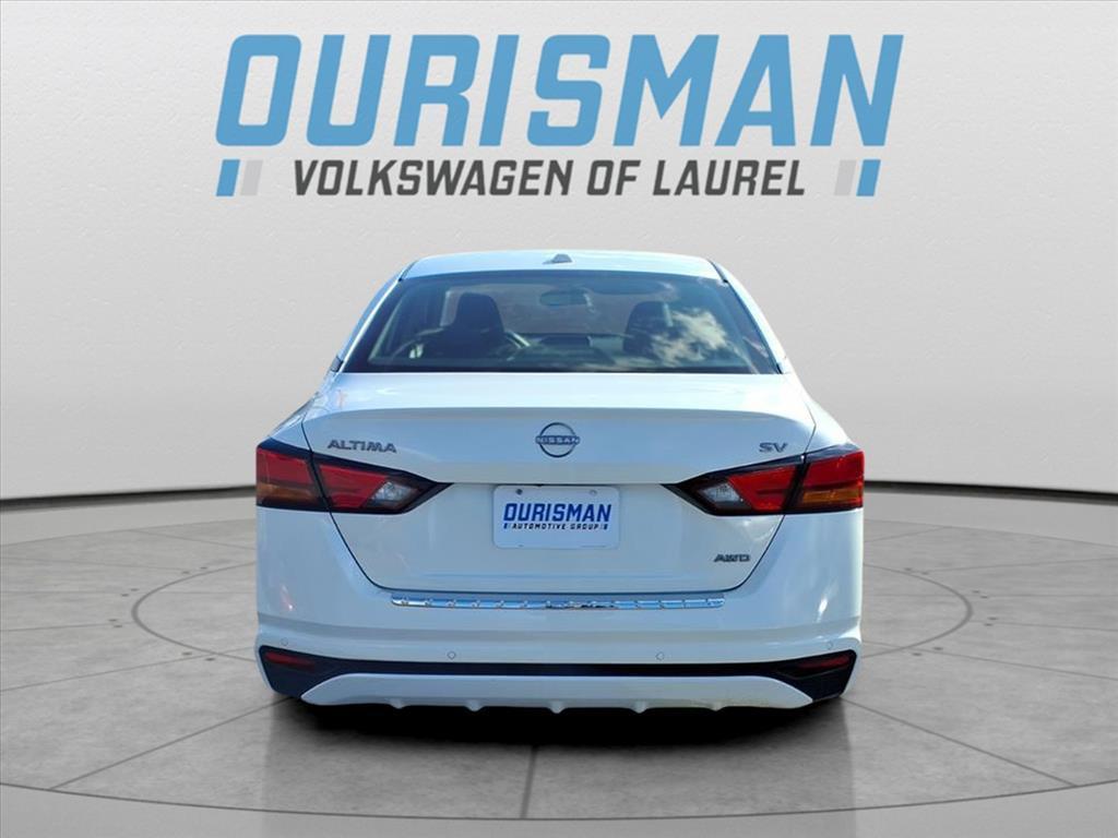 used 2023 Nissan Altima car, priced at $21,000