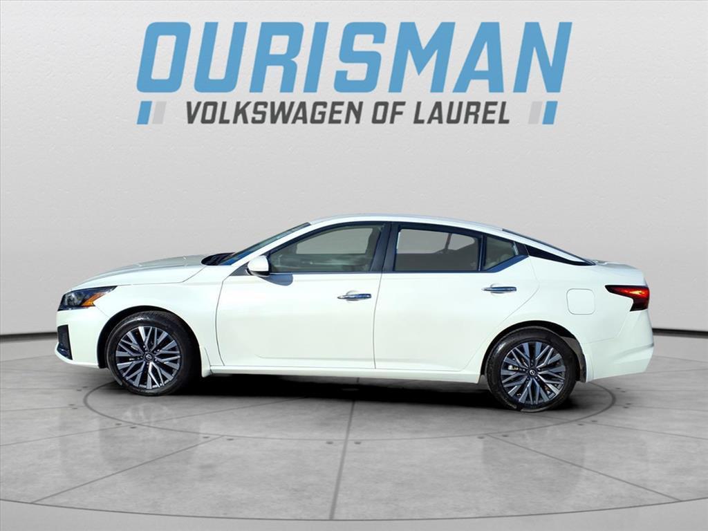 used 2023 Nissan Altima car, priced at $21,000
