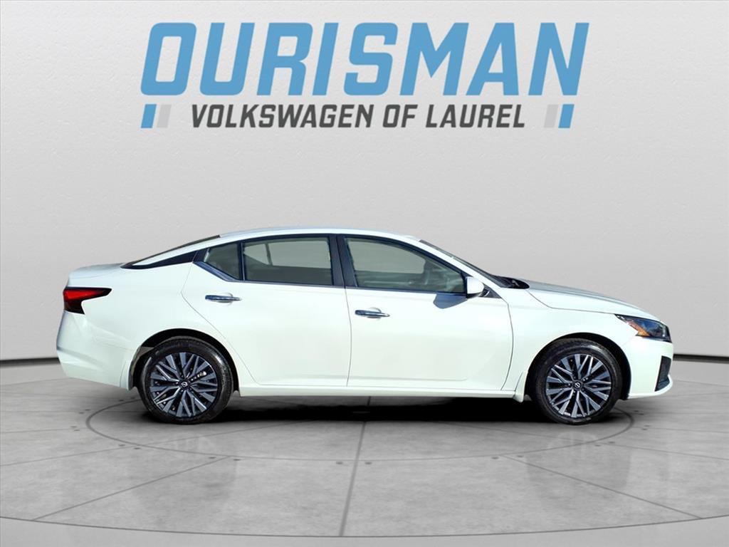 used 2023 Nissan Altima car, priced at $21,000