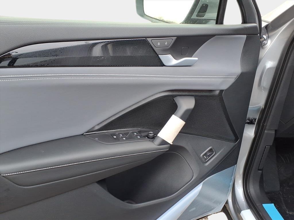 new 2026 Volkswagen Tiguan car, priced at $37,143