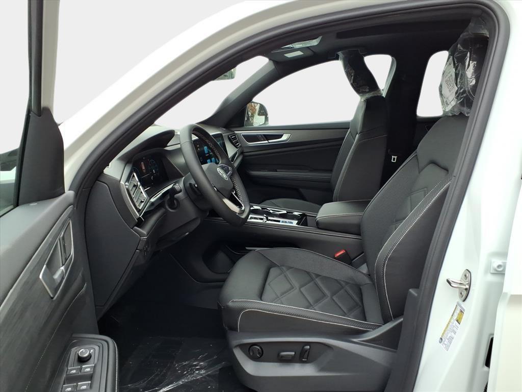 new 2026 Volkswagen Atlas Cross Sport car, priced at $44,538