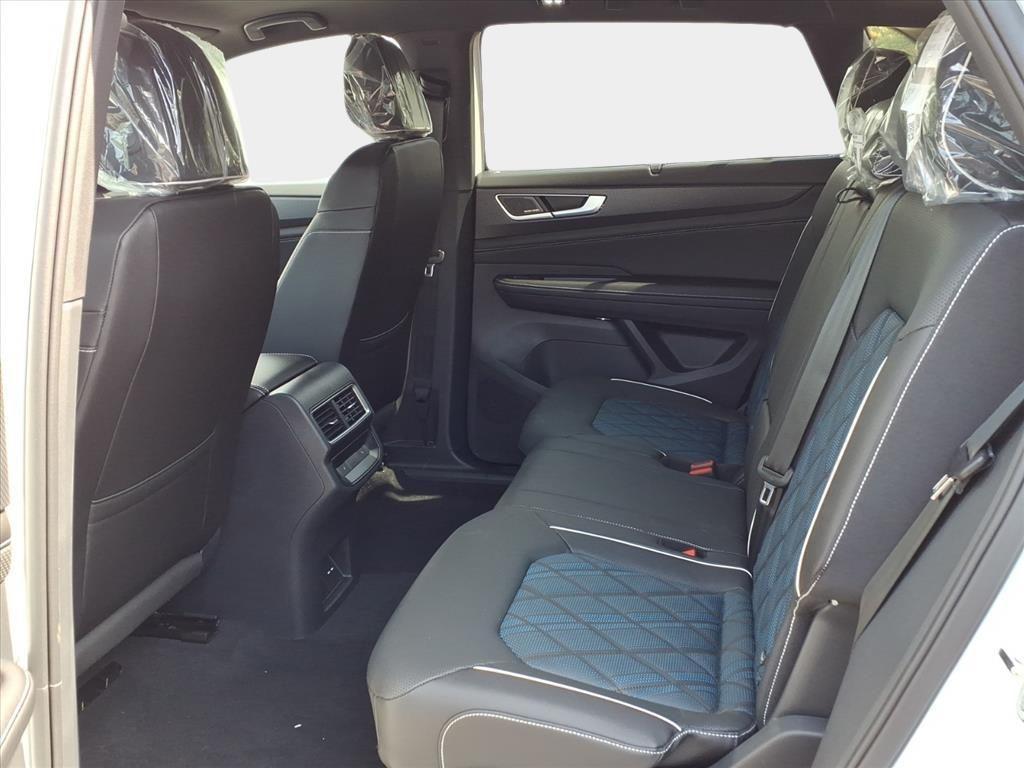 new 2026 Volkswagen Atlas Cross Sport car, priced at $51,956