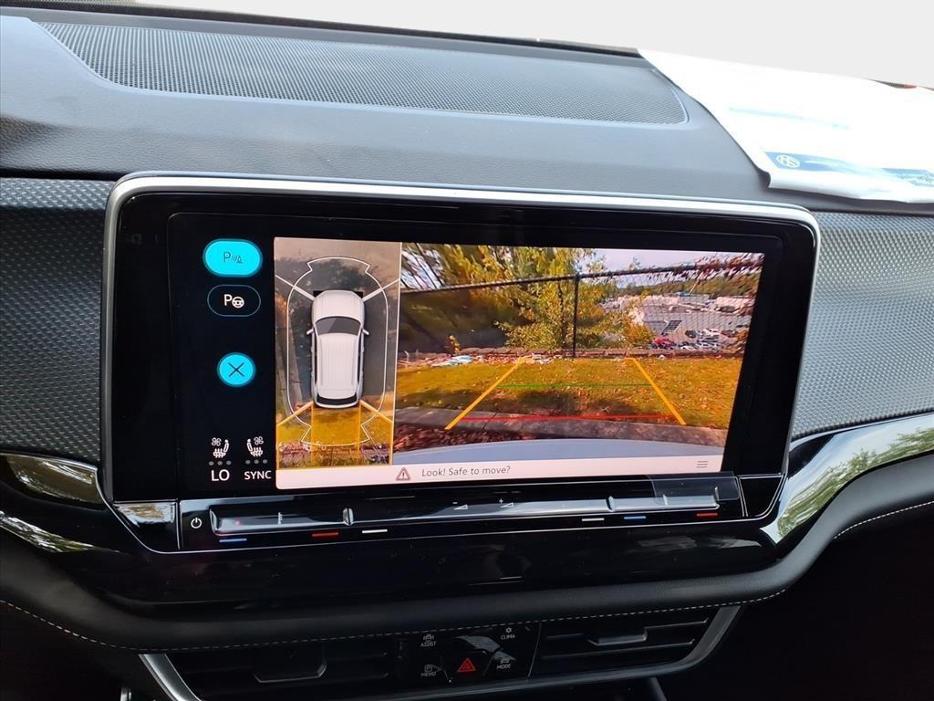 new 2026 Volkswagen Atlas Cross Sport car, priced at $54,456