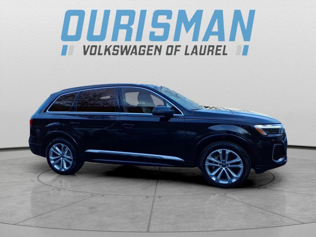 used 2025 Audi Q7 car, priced at $48,000