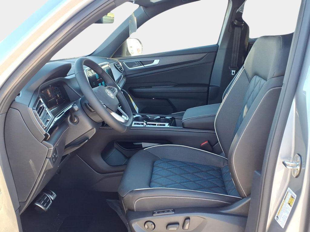 new 2026 Volkswagen Atlas Cross Sport car, priced at $51,824