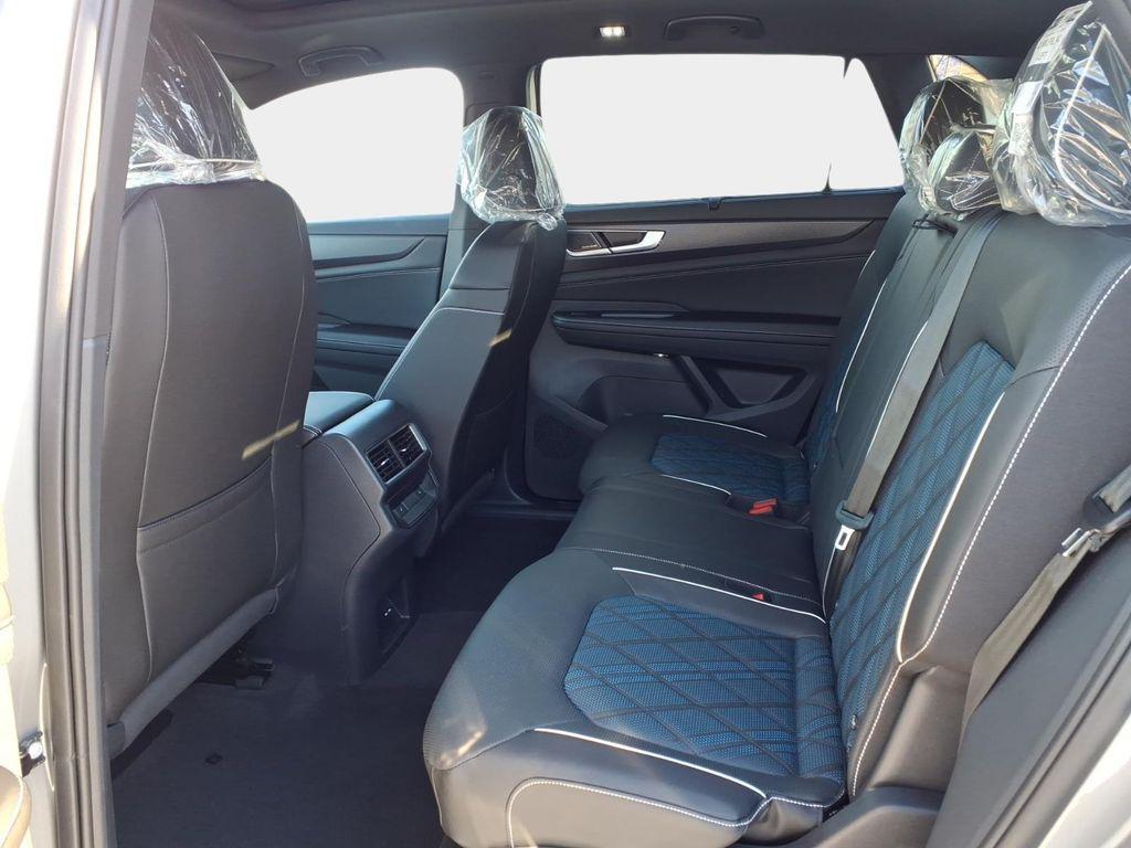 new 2026 Volkswagen Atlas Cross Sport car, priced at $51,824