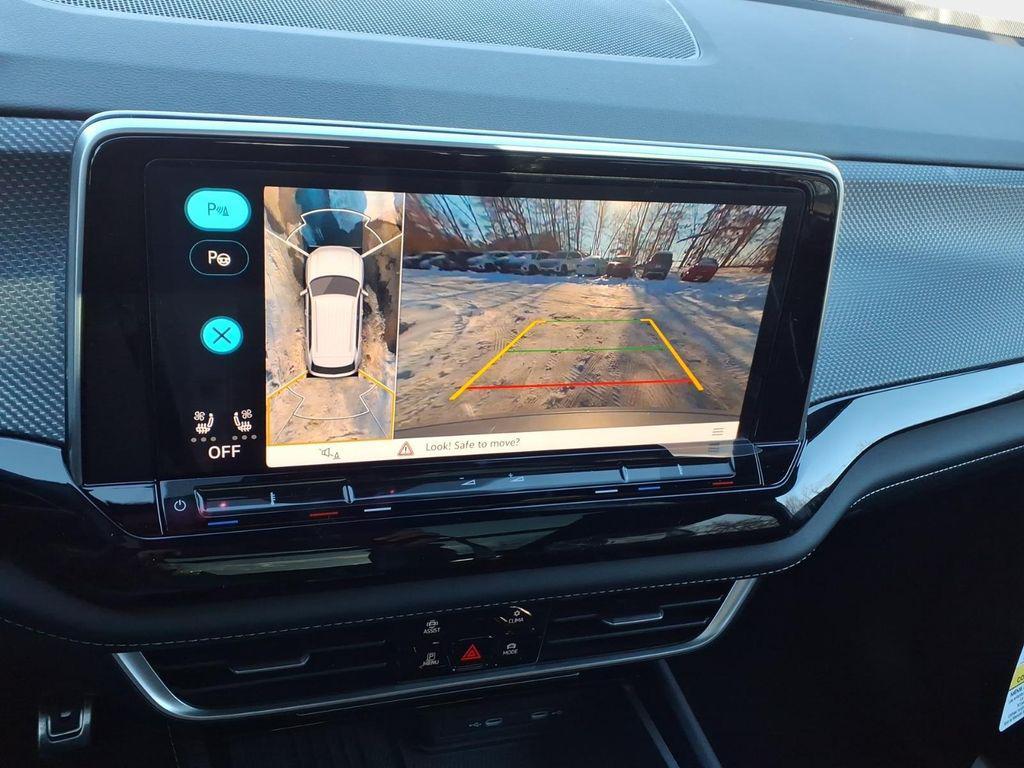 new 2026 Volkswagen Atlas Cross Sport car, priced at $51,824