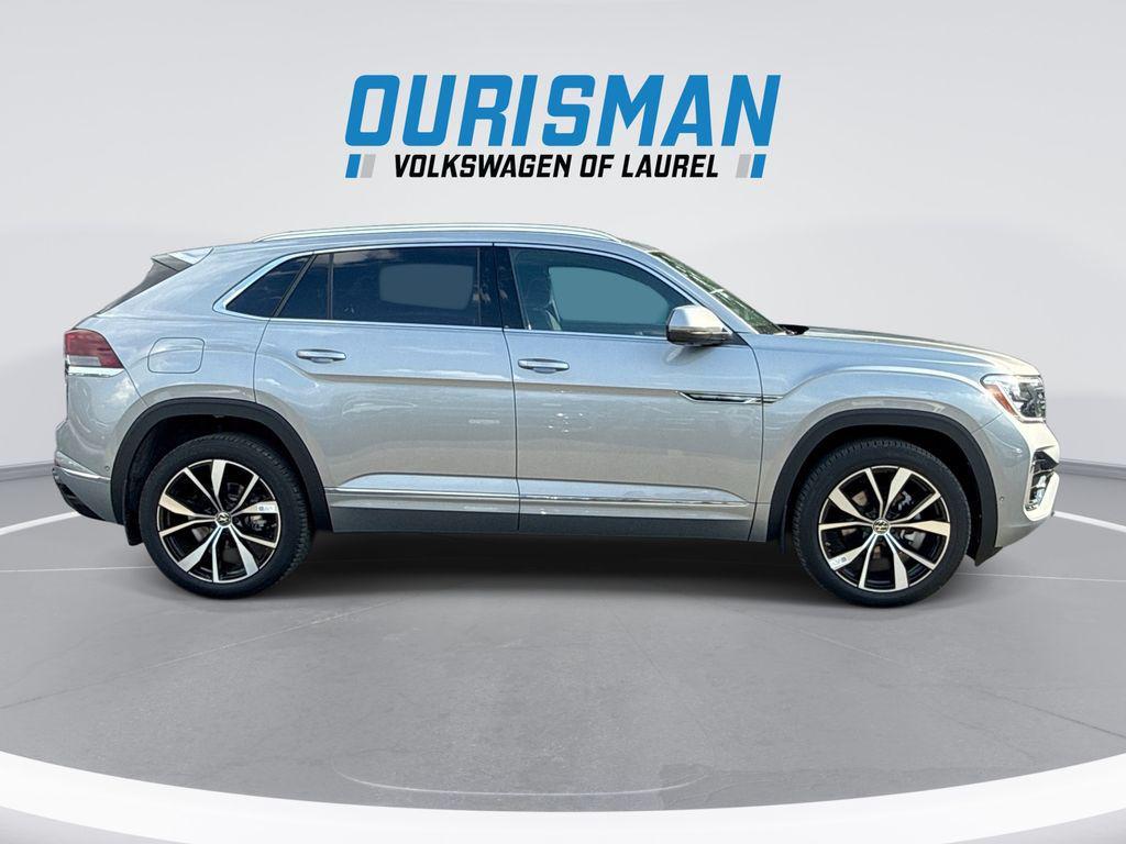new 2026 Volkswagen Atlas Cross Sport car, priced at $51,624