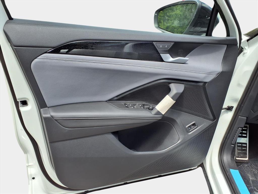 new 2026 Volkswagen Tiguan car, priced at $39,895