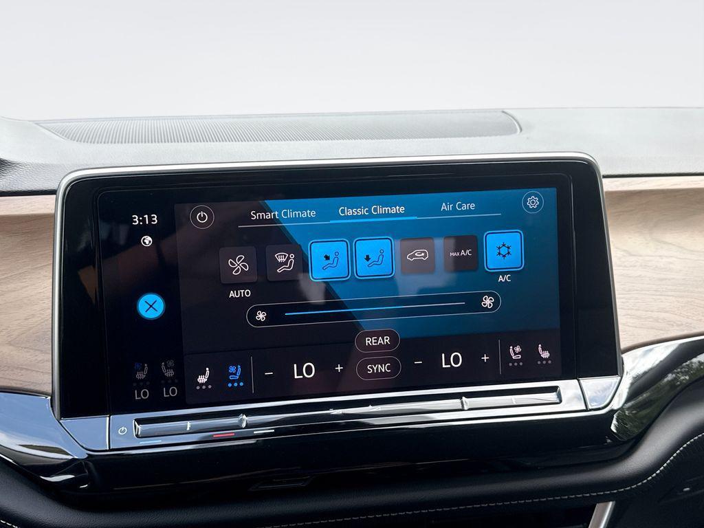 used 2026 Volkswagen Atlas car, priced at $36,800