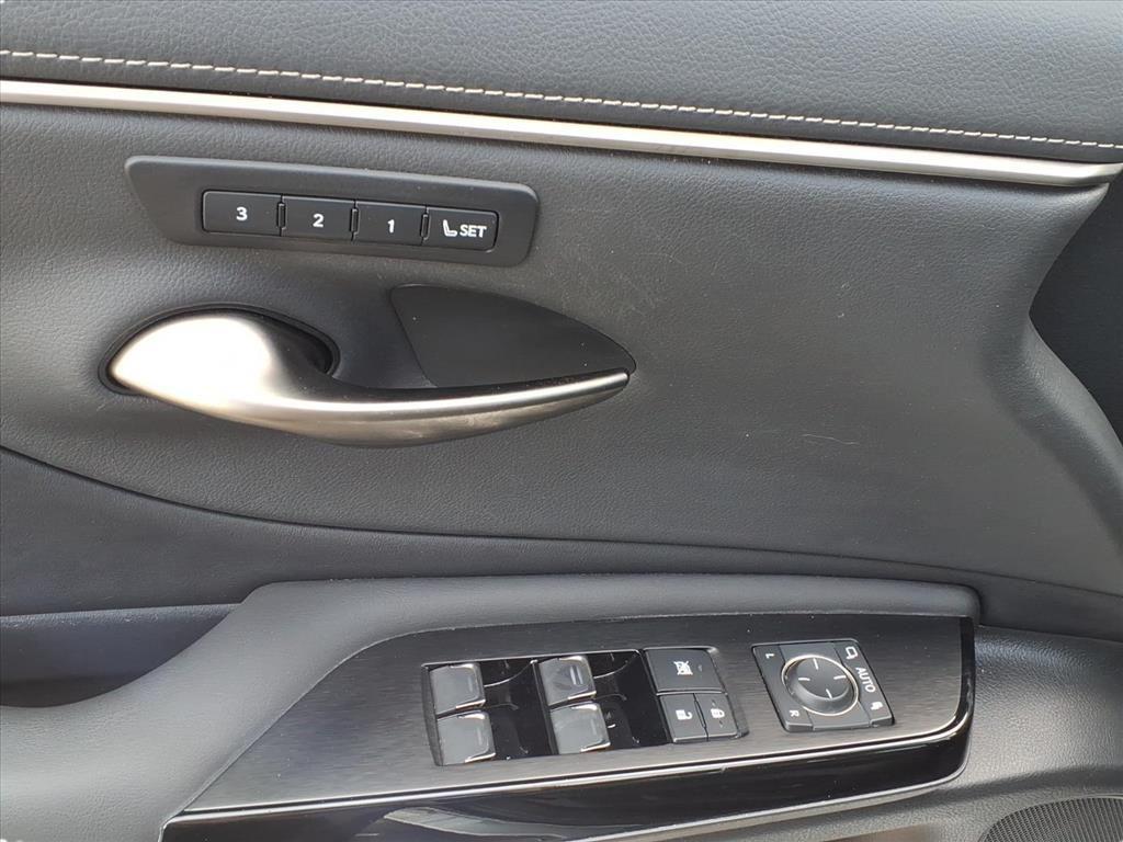 used 2023 Lexus ES 250 car, priced at $34,000