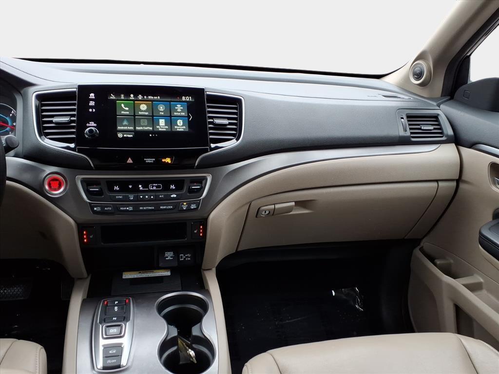 used 2022 Honda Pilot car, priced at $29,000