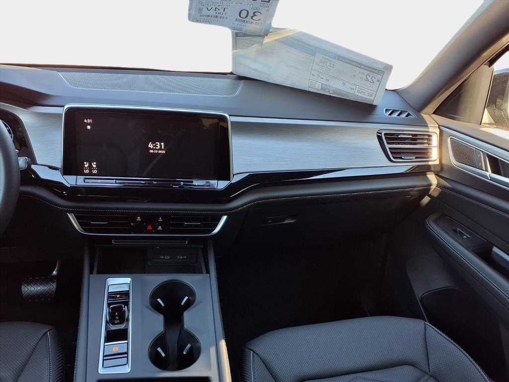 new 2026 Volkswagen Atlas Cross Sport car, priced at $38,418