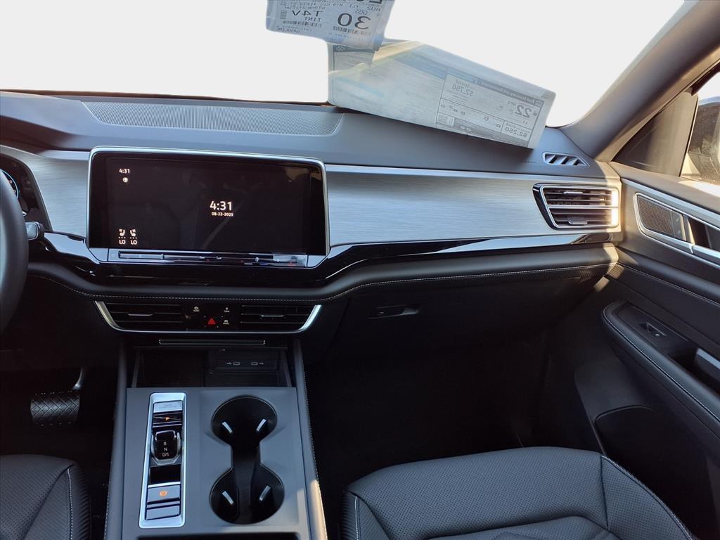 new 2026 Volkswagen Atlas Cross Sport car, priced at $40,918