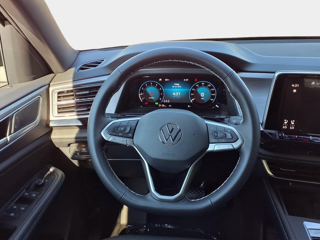 new 2026 Volkswagen Atlas Cross Sport car, priced at $38,418