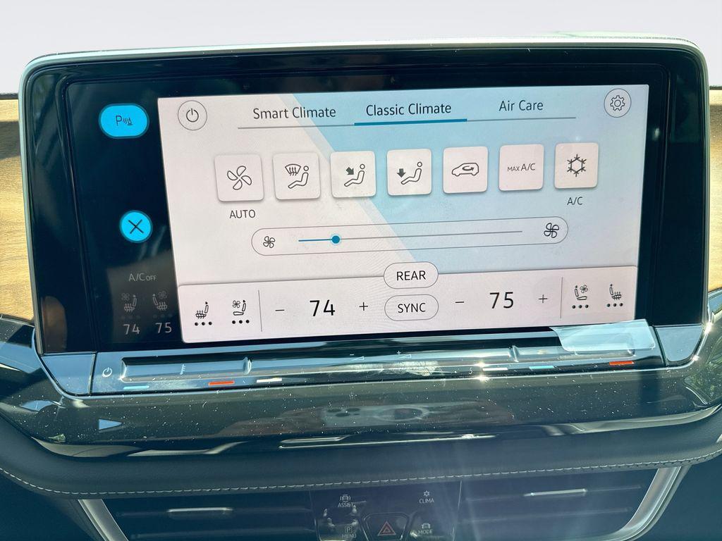 new 2026 Volkswagen Atlas car, priced at $45,434