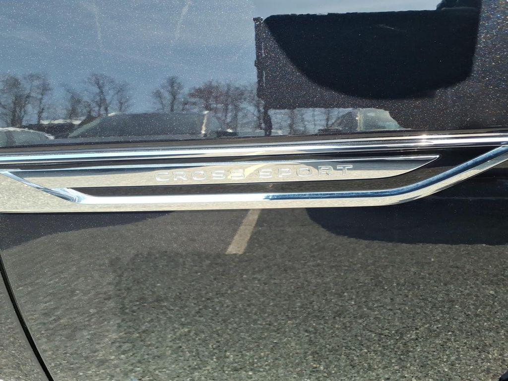 used 2024 Volkswagen Atlas Cross Sport car, priced at $29,000