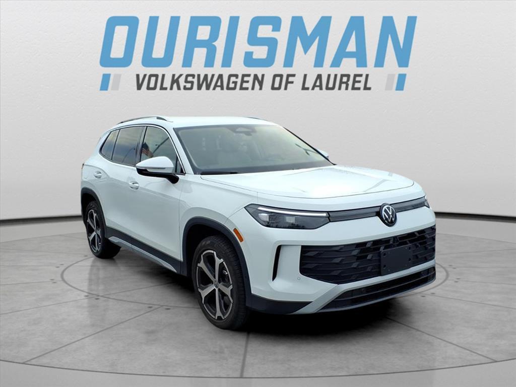 used 2025 Volkswagen Tiguan car, priced at $31,200