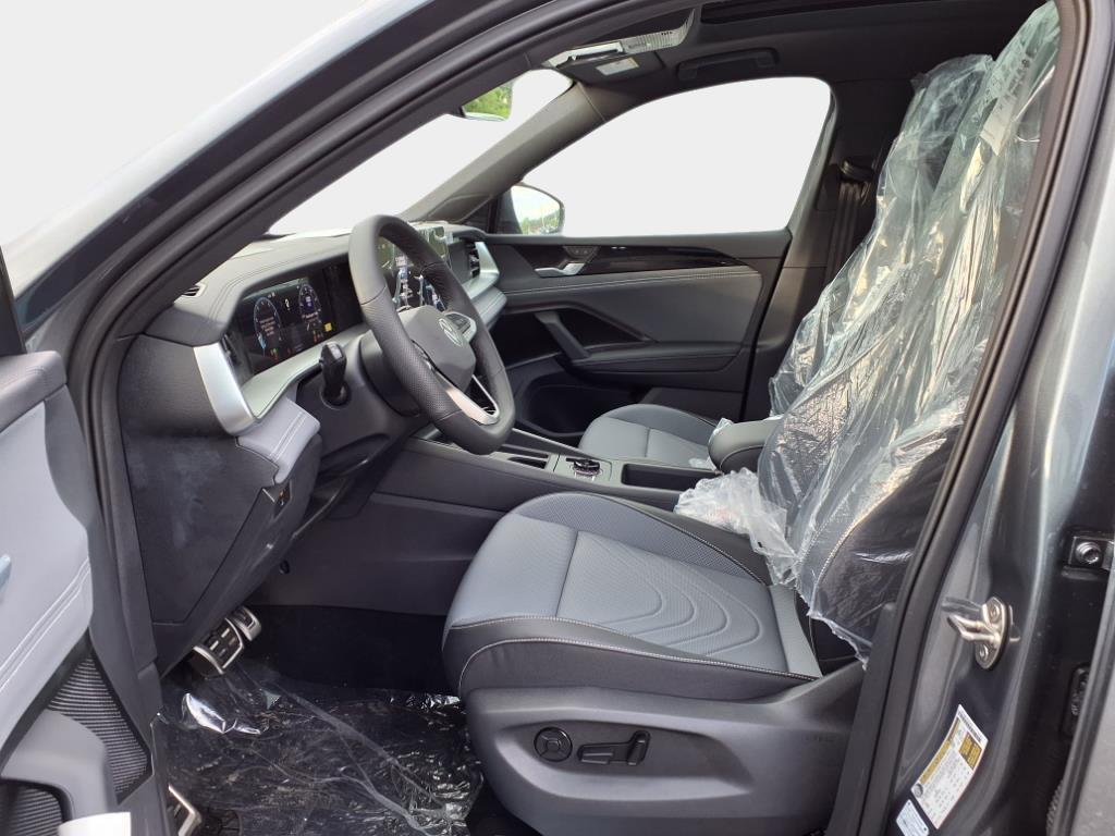 new 2025 Volkswagen Tiguan car, priced at $36,100