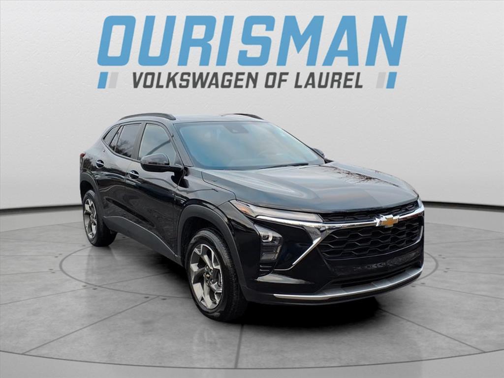 used 2024 Chevrolet Trax car, priced at $17,500