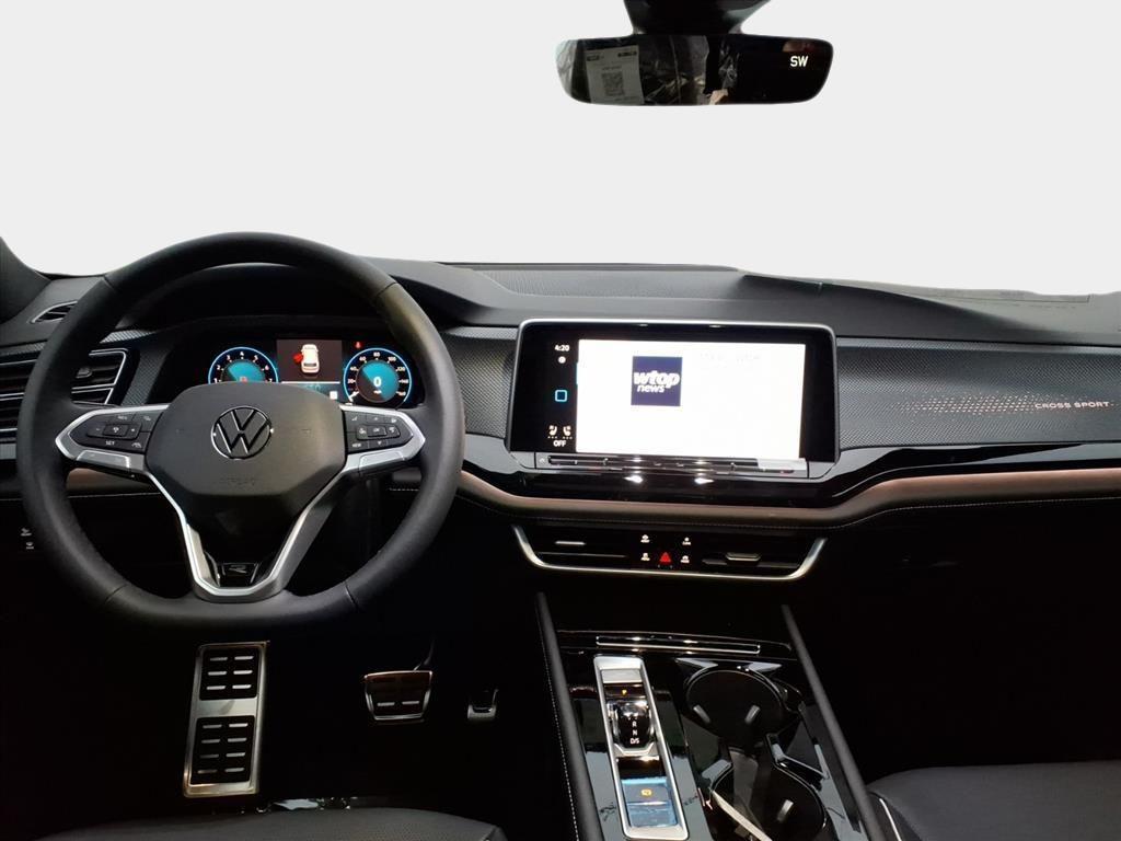 new 2026 Volkswagen Atlas Cross Sport car, priced at $51,519