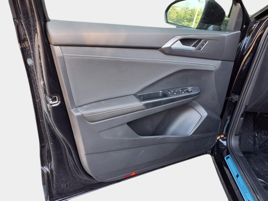 new 2025 Volkswagen Taos car, priced at $31,071