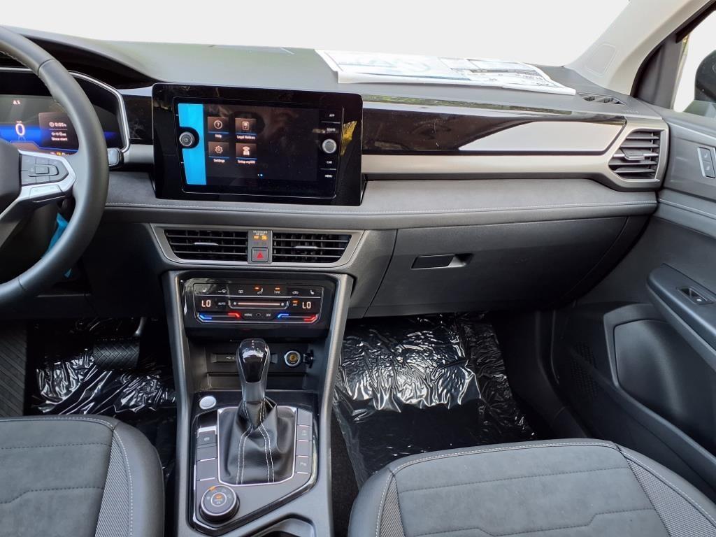 new 2025 Volkswagen Taos car, priced at $31,071
