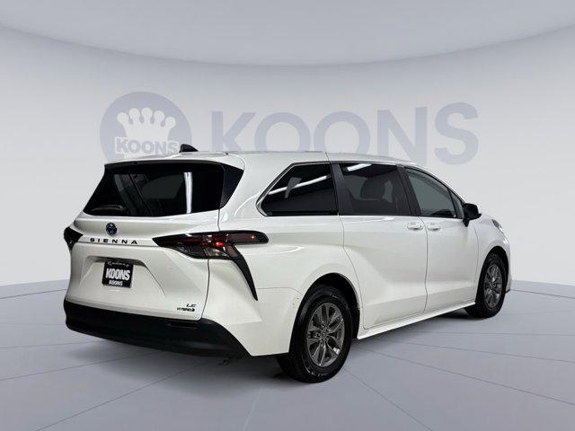 used 2024 Toyota Sienna car, priced at $36,495