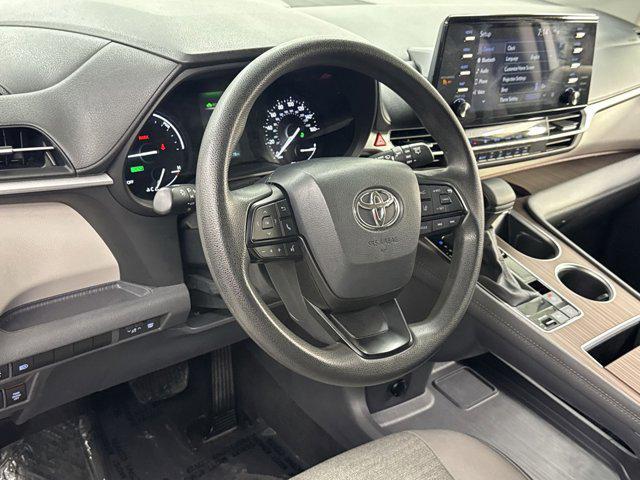 used 2024 Toyota Sienna car, priced at $36,495