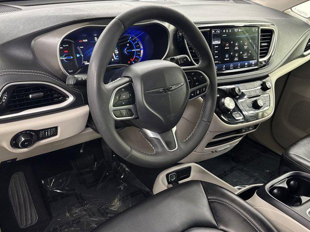 used 2023 Chrysler Pacifica Hybrid car, priced at $24,700