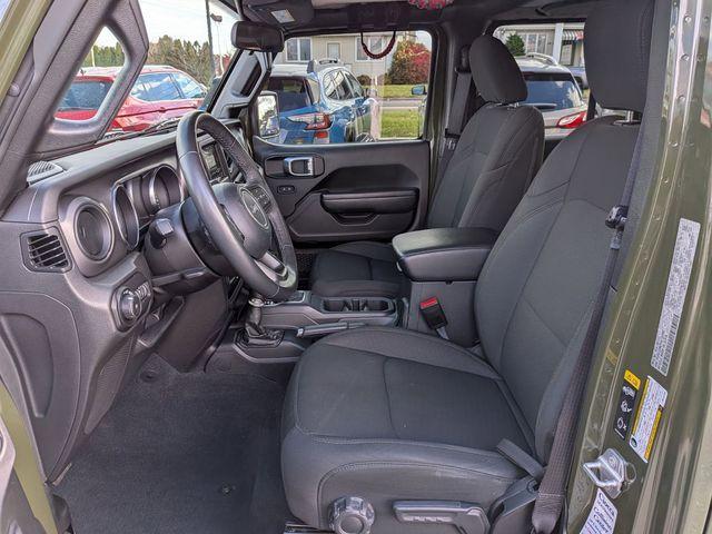 used 2022 Jeep Wrangler Unlimited car, priced at $27,495