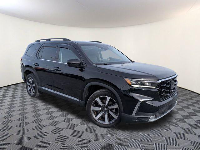 used 2023 Honda Pilot car, priced at $39,385
