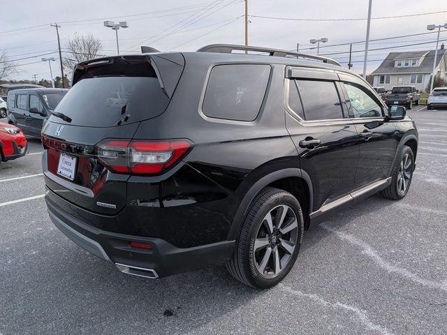 used 2023 Honda Pilot car, priced at $38,422
