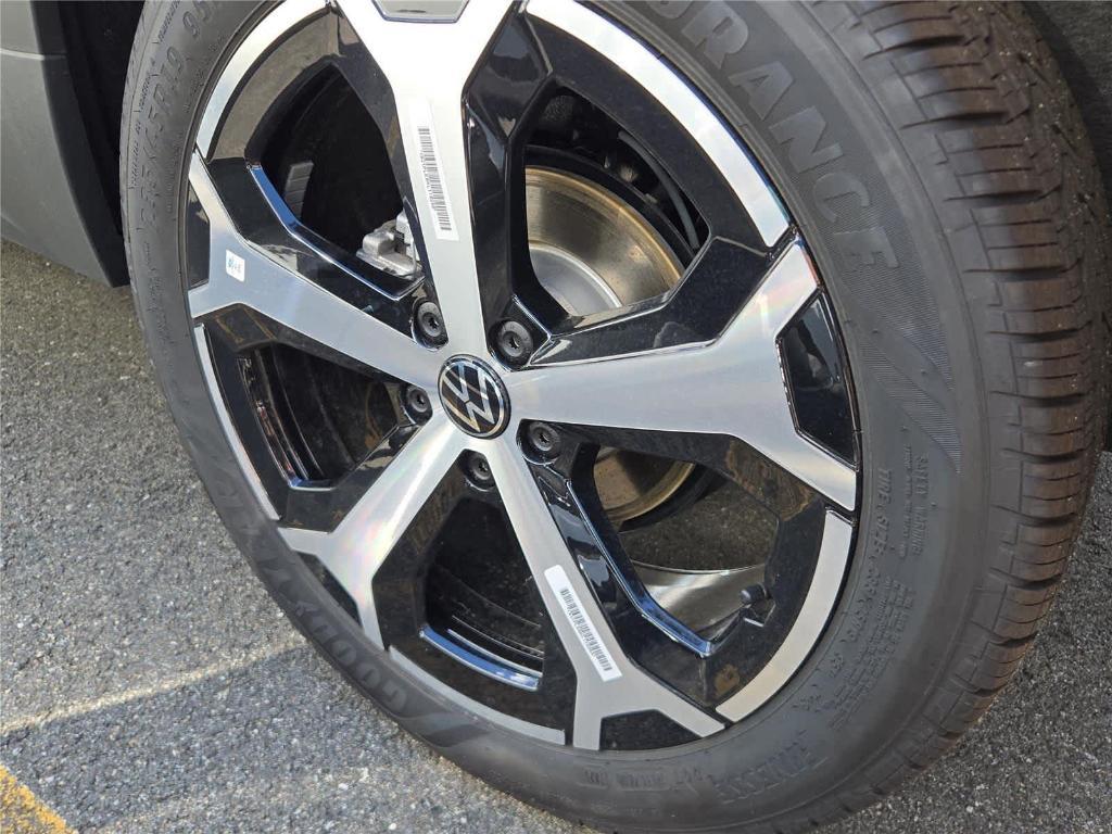 new 2025 Volkswagen Taos car, priced at $33,843
