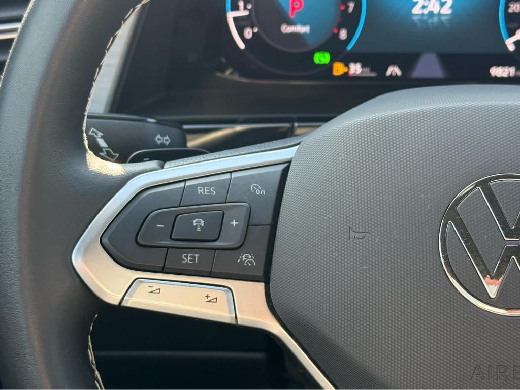 used 2025 Volkswagen Atlas Cross Sport car, priced at $35,995