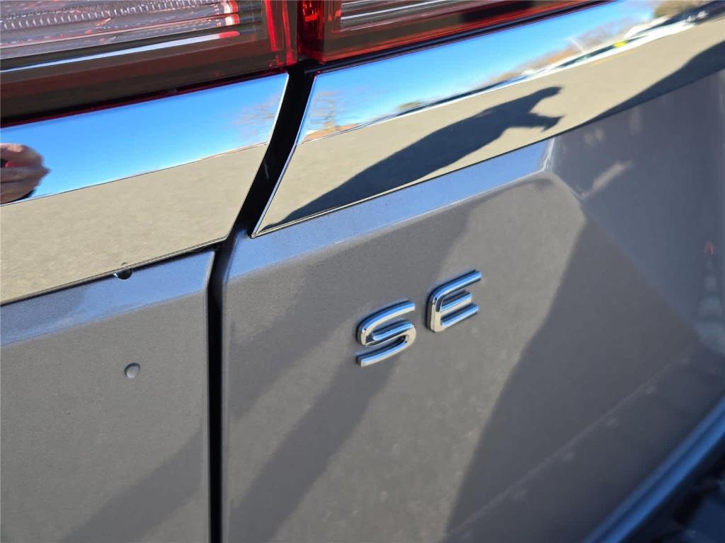 new 2026 Volkswagen Atlas car, priced at $44,588