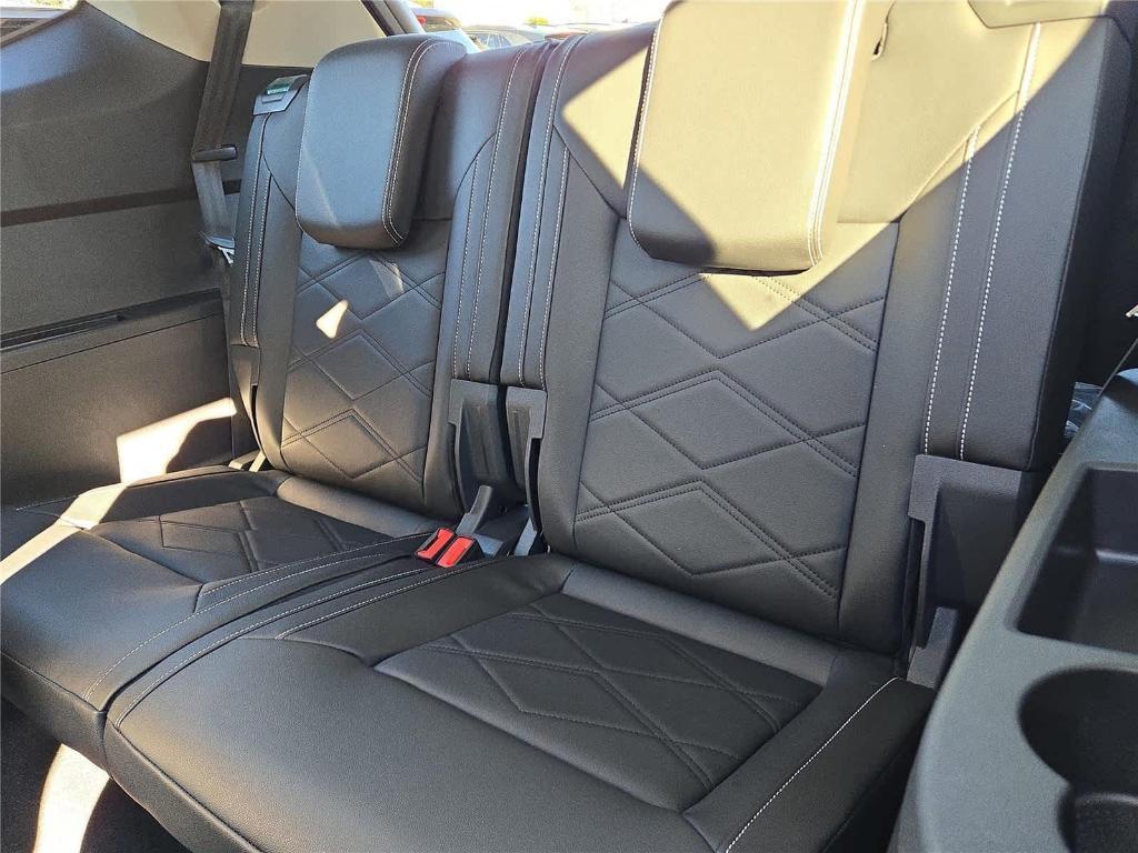 new 2026 Volkswagen Atlas car, priced at $44,588