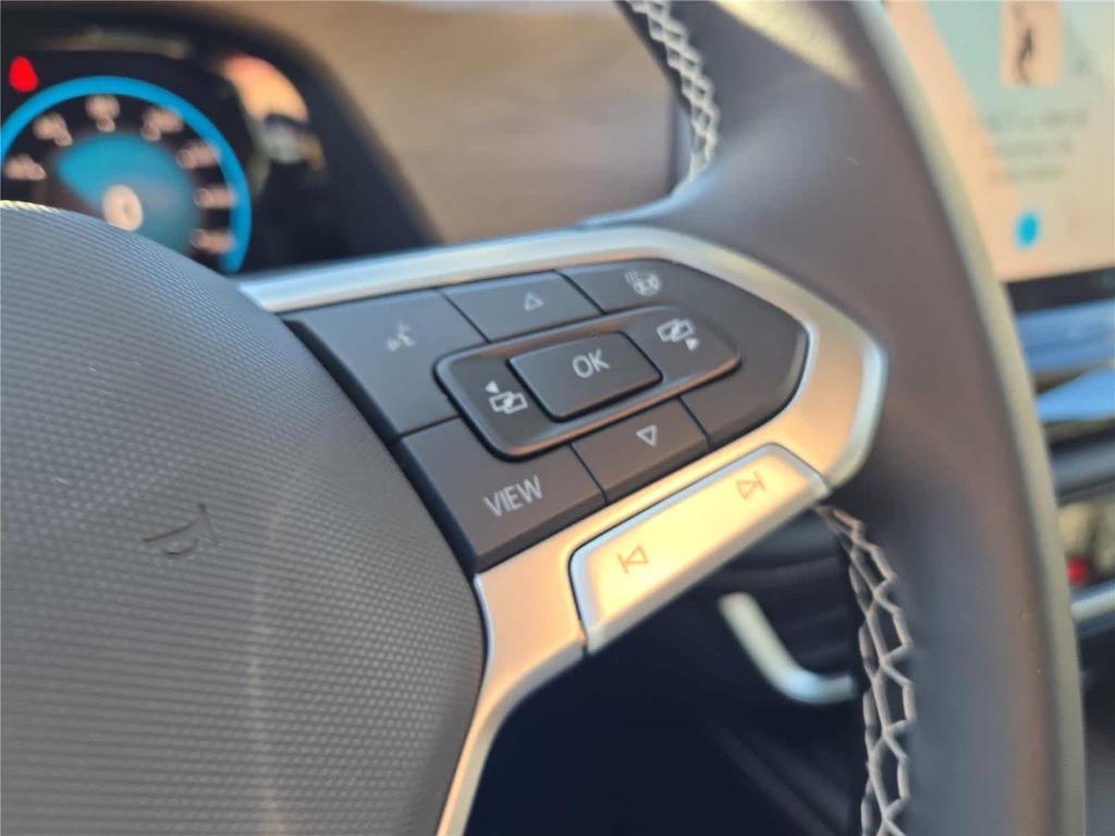 new 2026 Volkswagen Atlas car, priced at $44,588