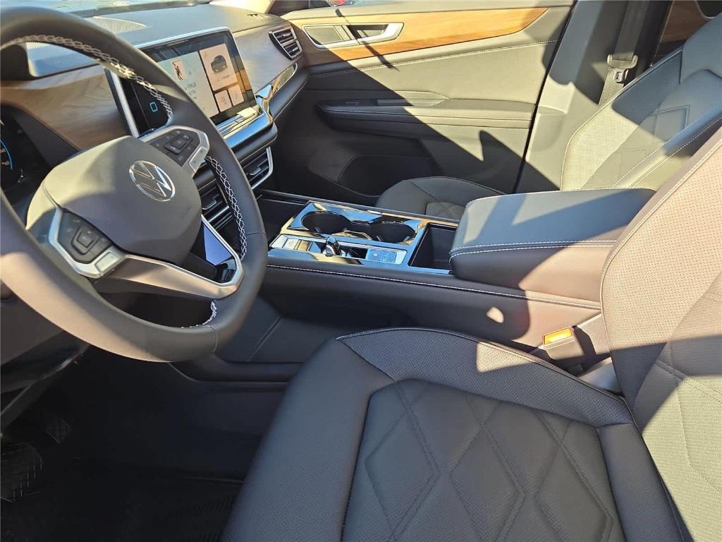 new 2026 Volkswagen Atlas car, priced at $44,588