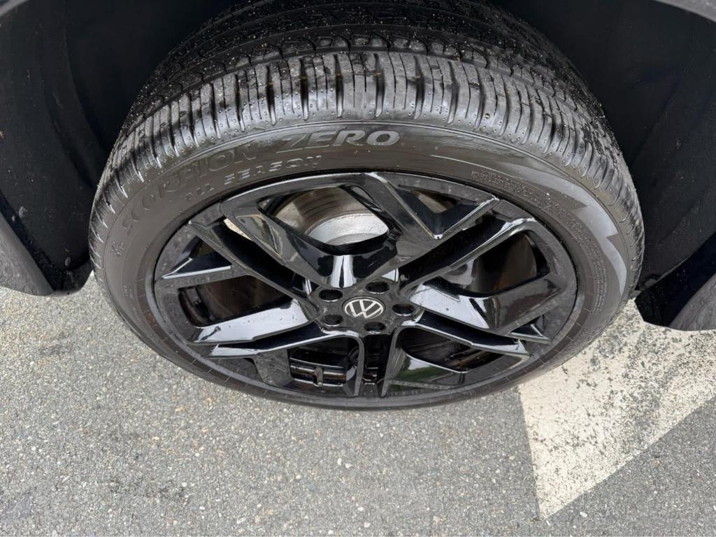 used 2025 Volkswagen Tiguan car, priced at $36,494