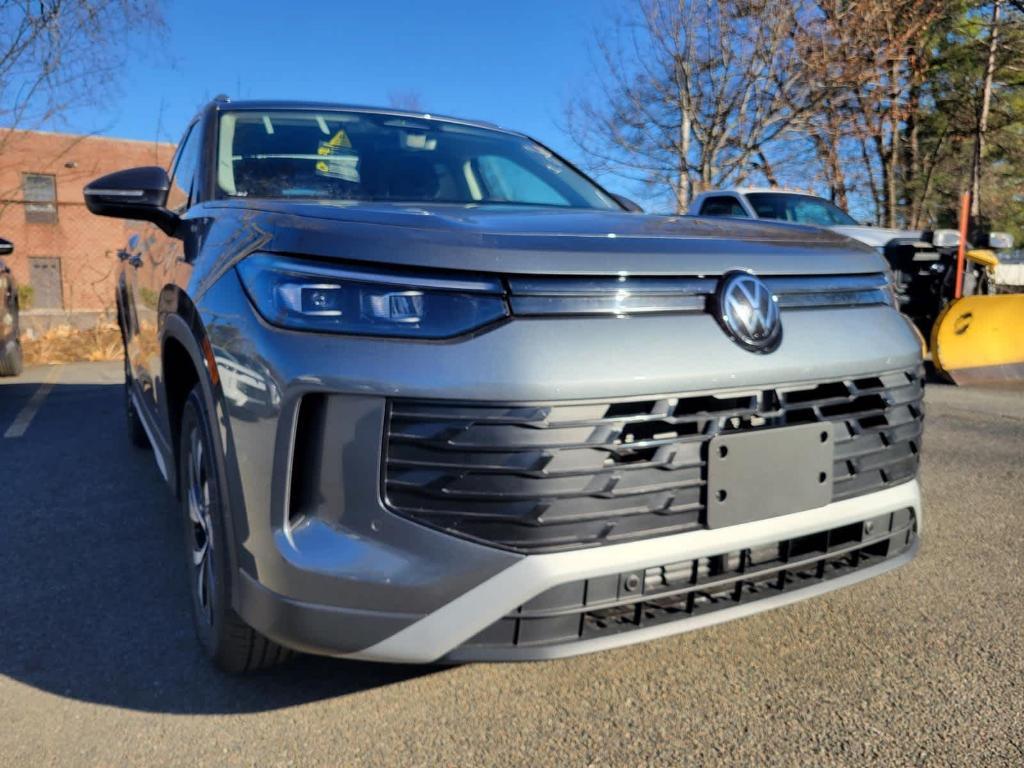 new 2026 Volkswagen Tiguan car, priced at $32,434