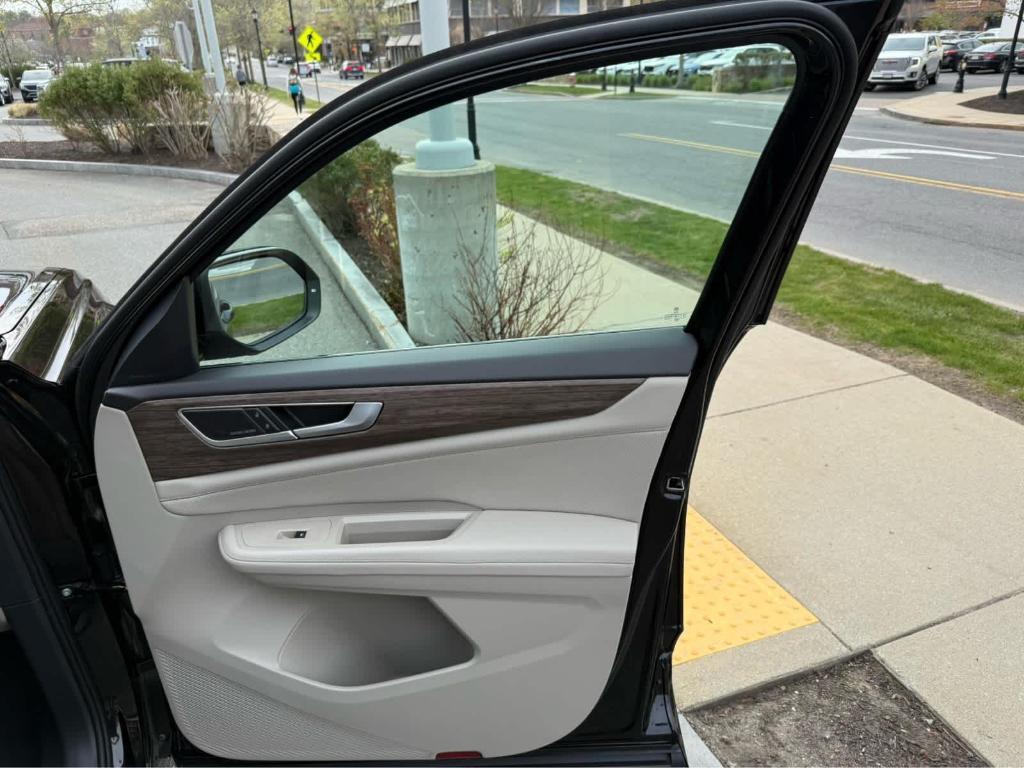 used 2025 Volkswagen Atlas car, priced at $45,994