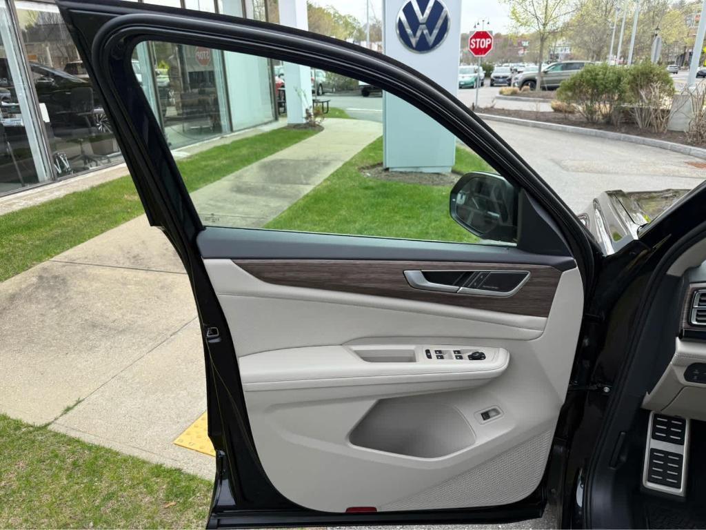 used 2025 Volkswagen Atlas car, priced at $45,994