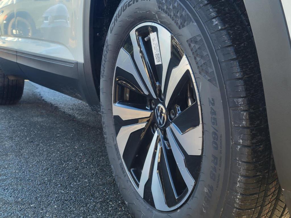 new 2026 Volkswagen Atlas car, priced at $39,821