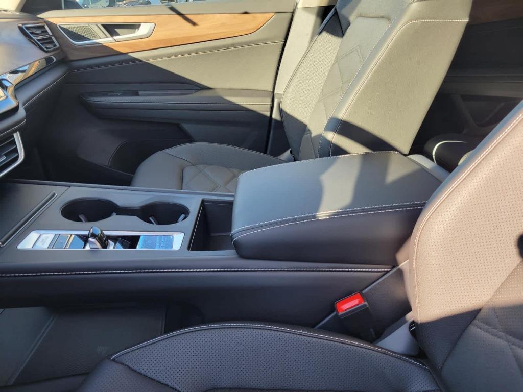 new 2026 Volkswagen Atlas car, priced at $39,821