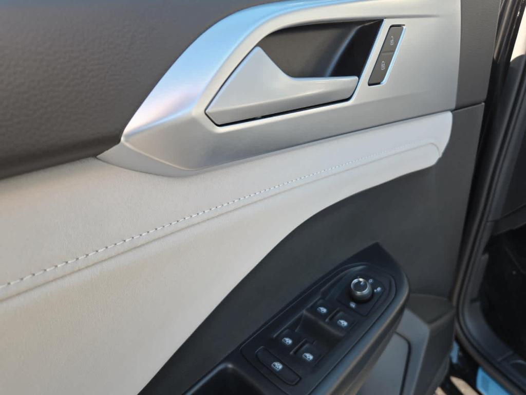 new 2026 Volkswagen Taos car, priced at $34,411