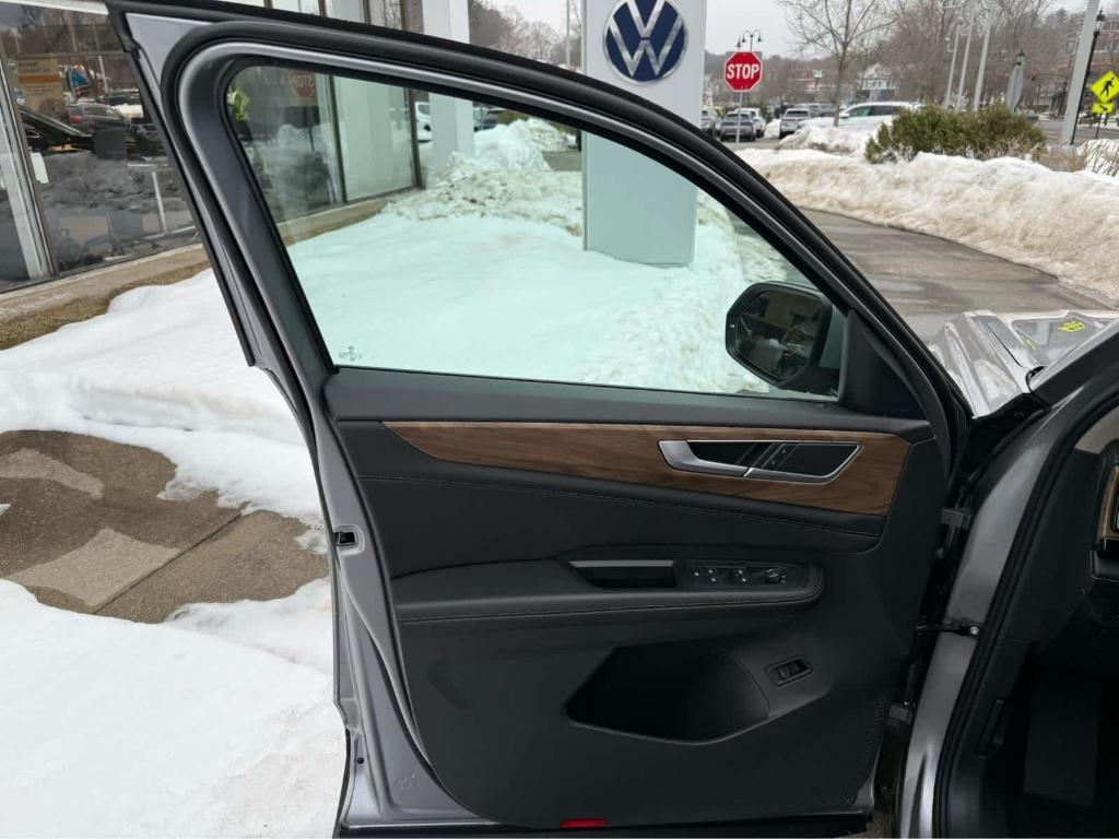 used 2025 Volkswagen Atlas car, priced at $33,495