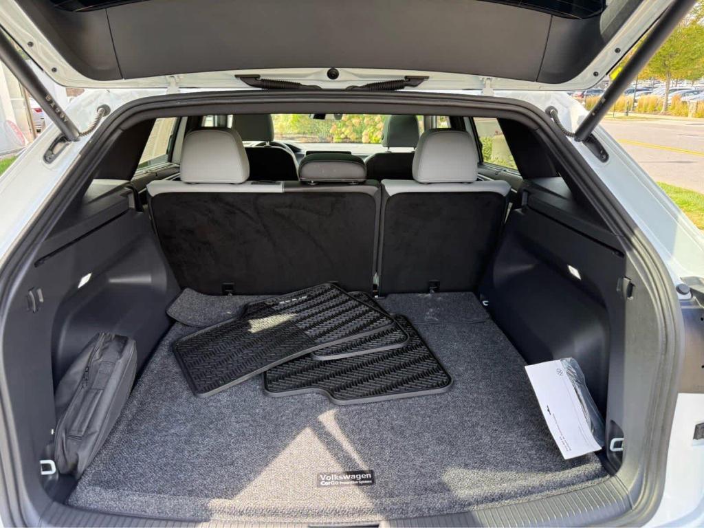 used 2024 Volkswagen Atlas Cross Sport car, priced at $35,995